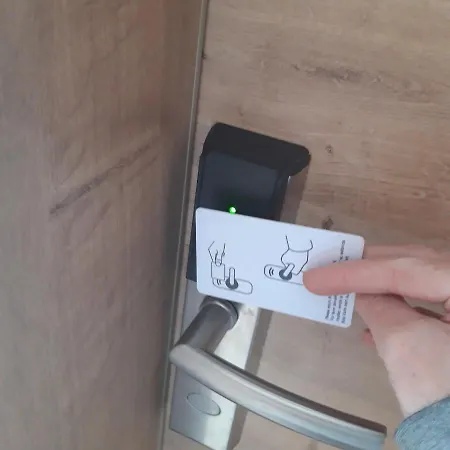 Gaestehaus & Vinothek Strasser