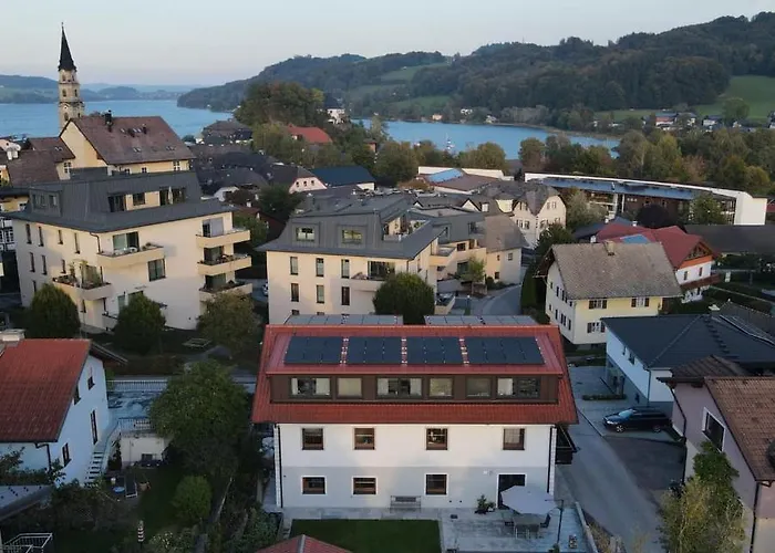 Gaestehaus & Vinothek Strasser * Mattsee